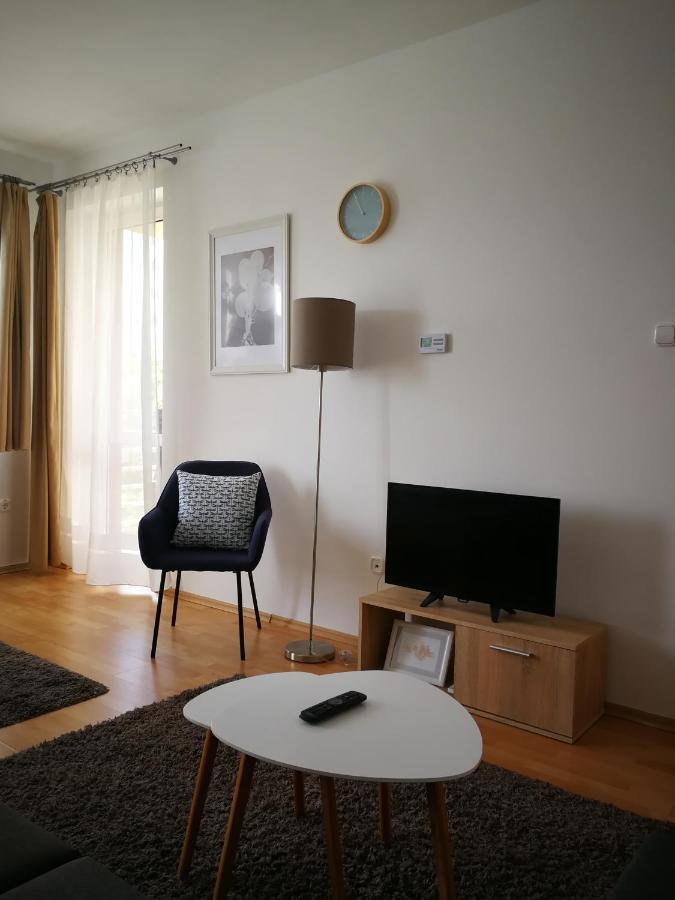 Voeroesmarty Apartman Miskolc - Belvaros - Downtown Exterior foto